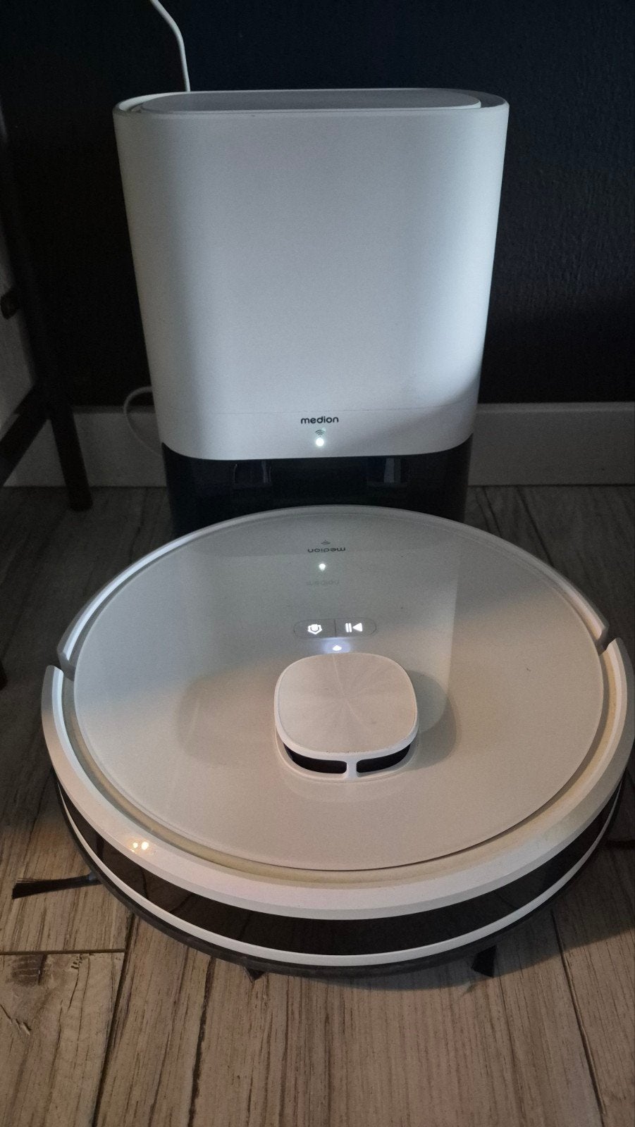 medion robotstofzuiger., Ophalen, Zo goed als nieuw, Inclusief accessoires, Robotstofzuiger