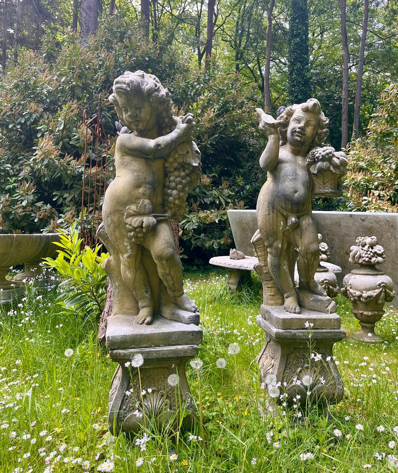 * KORTING op Tuinbeelden Engel Franse Vaas Vrouw beeld Pot, Tuin en Terras, Ophalen, Steen, WALDEN WOODS, Zo goed als nieuw