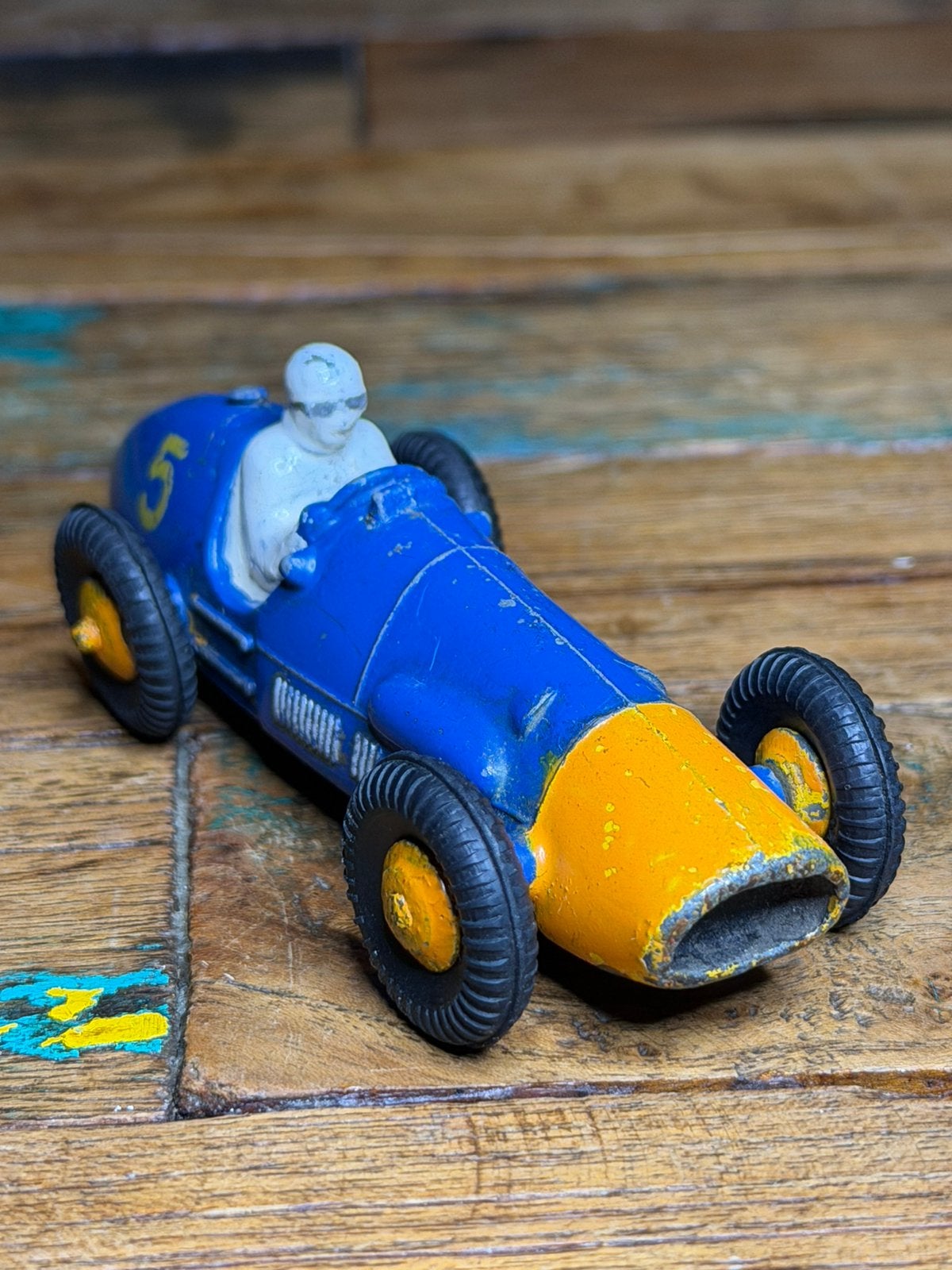 Vroege Dinky Toys 23H Ferrari Racing Car blauw/geel nummer 5, Hobby en Vrije tijd, Ophalen of Verzenden, Gebruikt, Auto, Dinky Toys