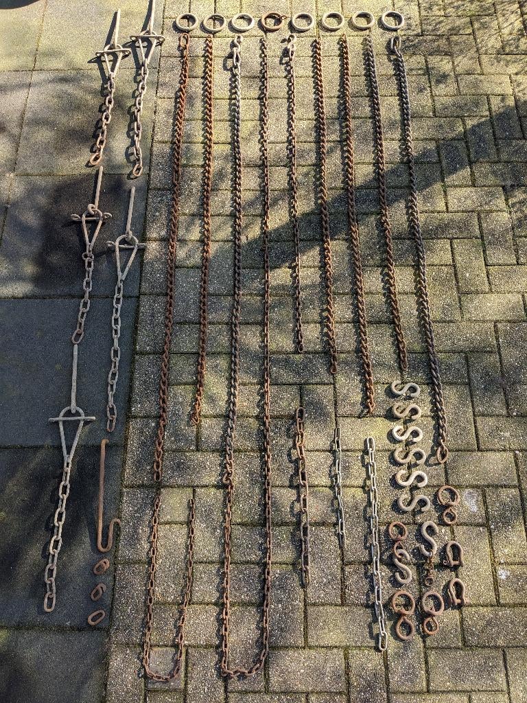 Assortiment kettingen, (s)-haken, ringen et cetera, Doe-het-zelf en Verbouw, IJzerwaren en Bevestigingsmiddelen, Ophalen, Gebruikt