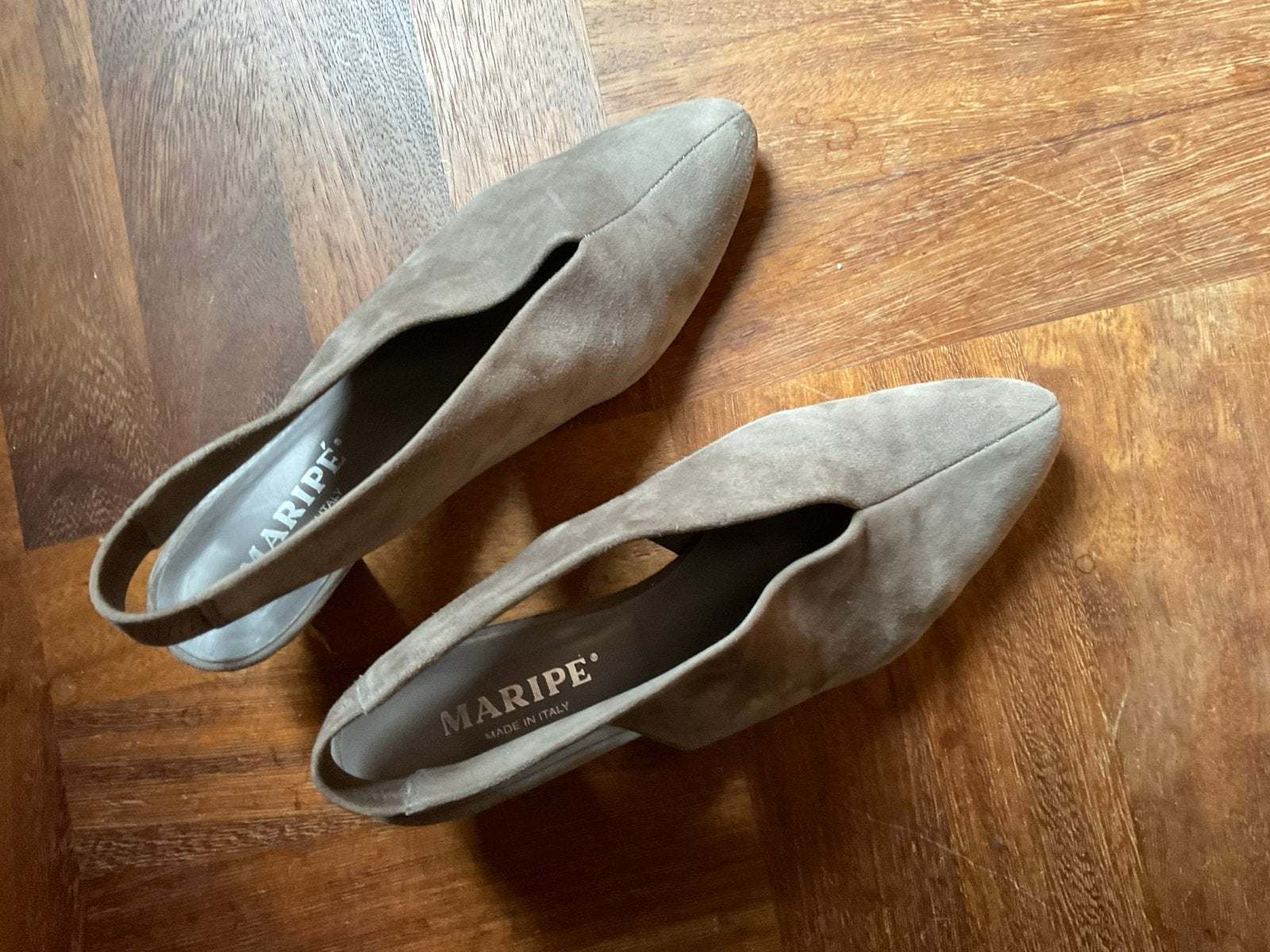 Pumps Maripe 39,5 grijs suède slingback, Verzenden, Zo goed als nieuw, Grijs