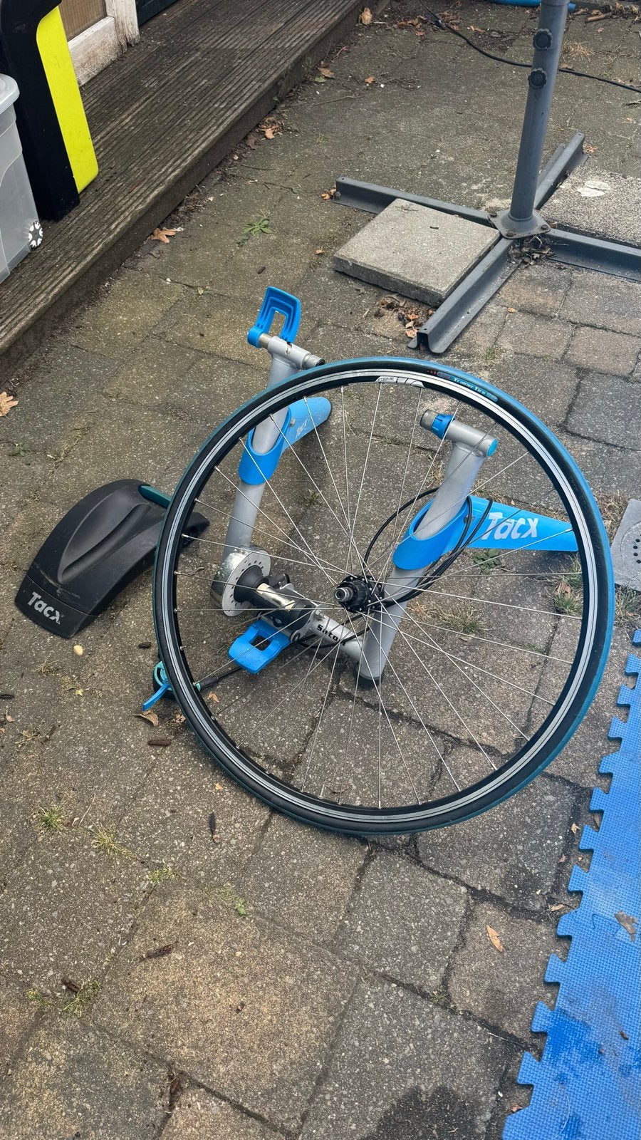 Tacx Satori fietstrainer - met Trainersband, Zo goed als nieuw, Aluminium, Racefiets, Ophalen