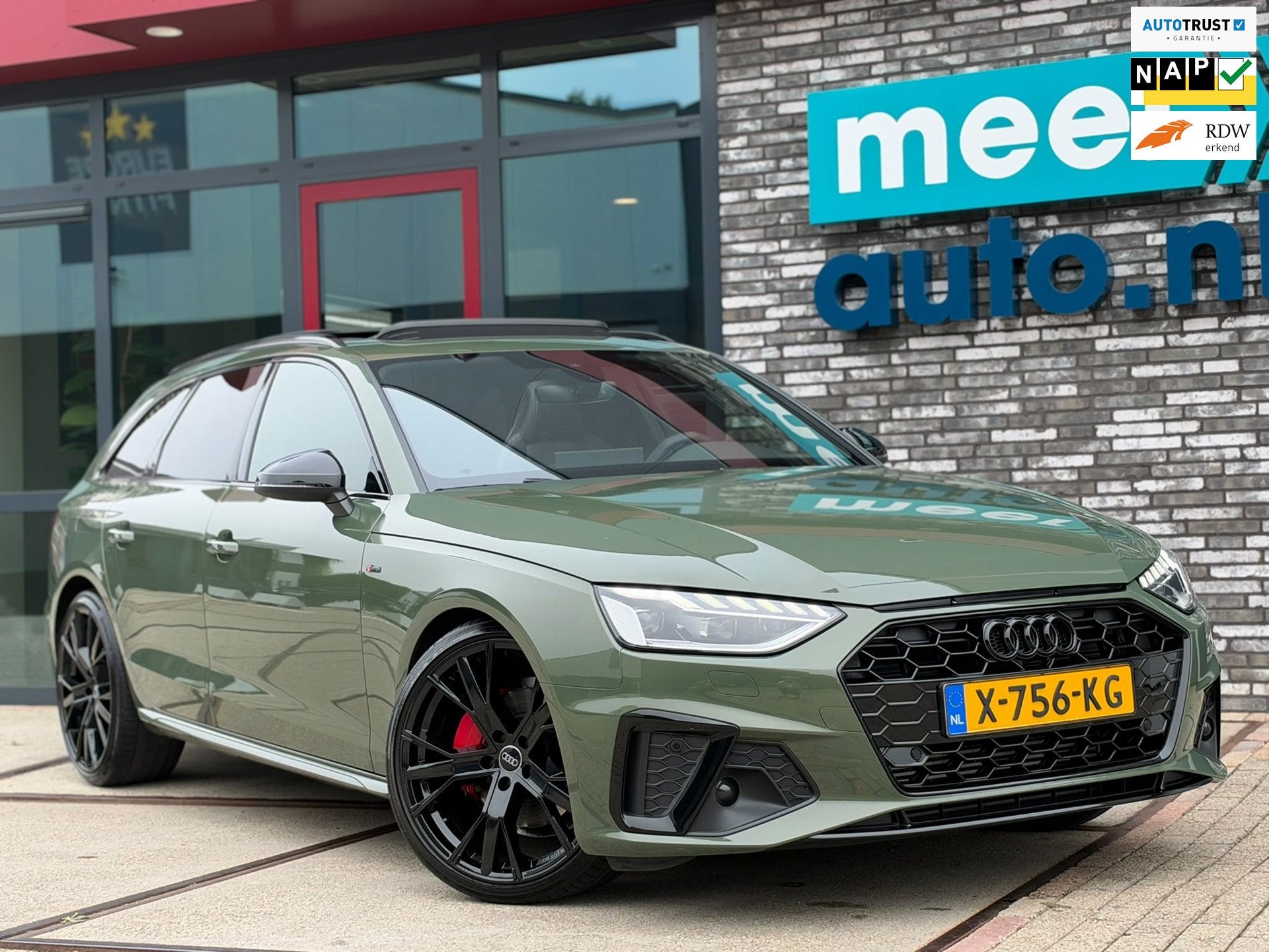 Audi A4 Avant 40 TFSI S-LINE Competition VIRTUAL l PANO l B&, Dealer onderhouden, Gebruikt, Euro 6, 1984 cc