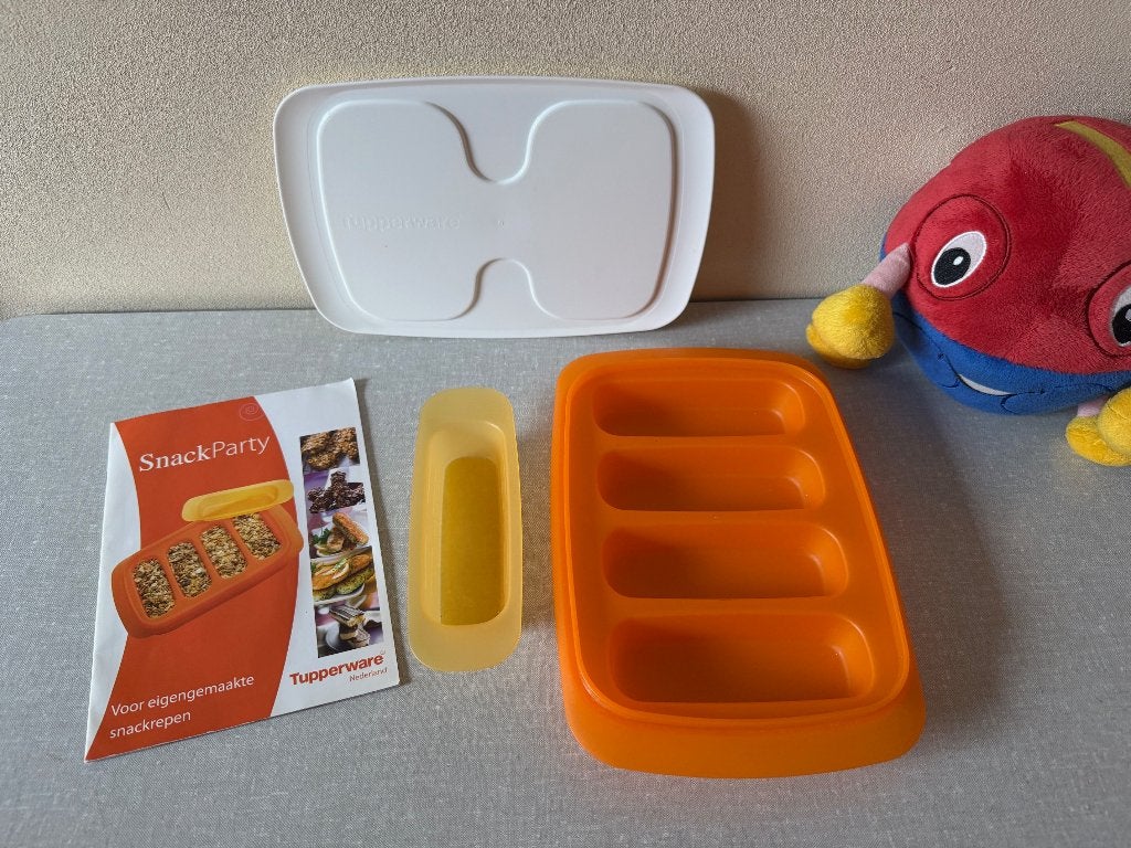NIEUWE snackmaker - snack party + receptenboekje TUPPERWARE, Overige typen, Nieuw, Oranje, Ophalen of Verzenden