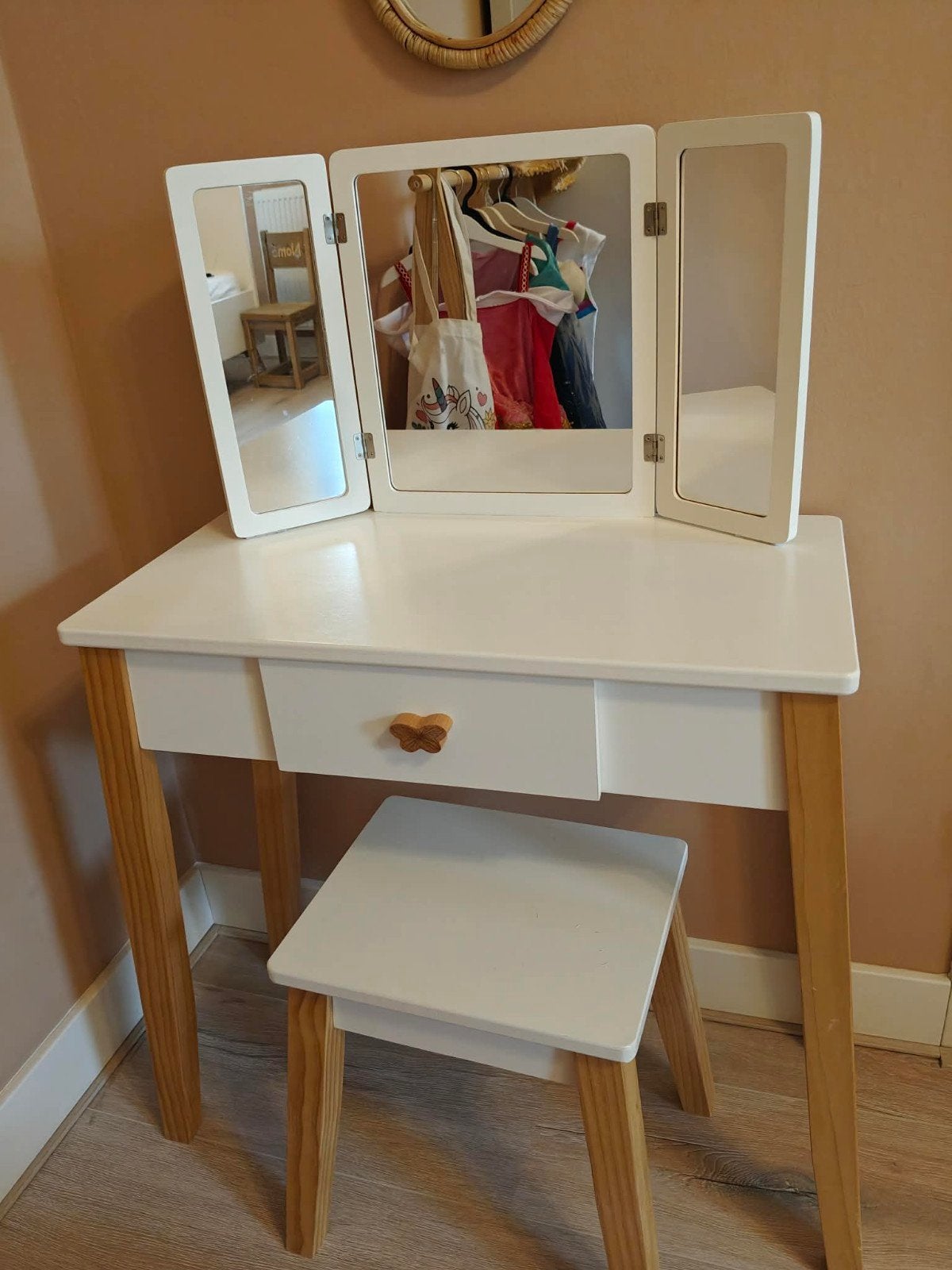 Kaptafel met spiegel en krukje voor kinderen, Ophalen, Gebruikt, 50 tot 100 cm, Kinderlijk, Speels