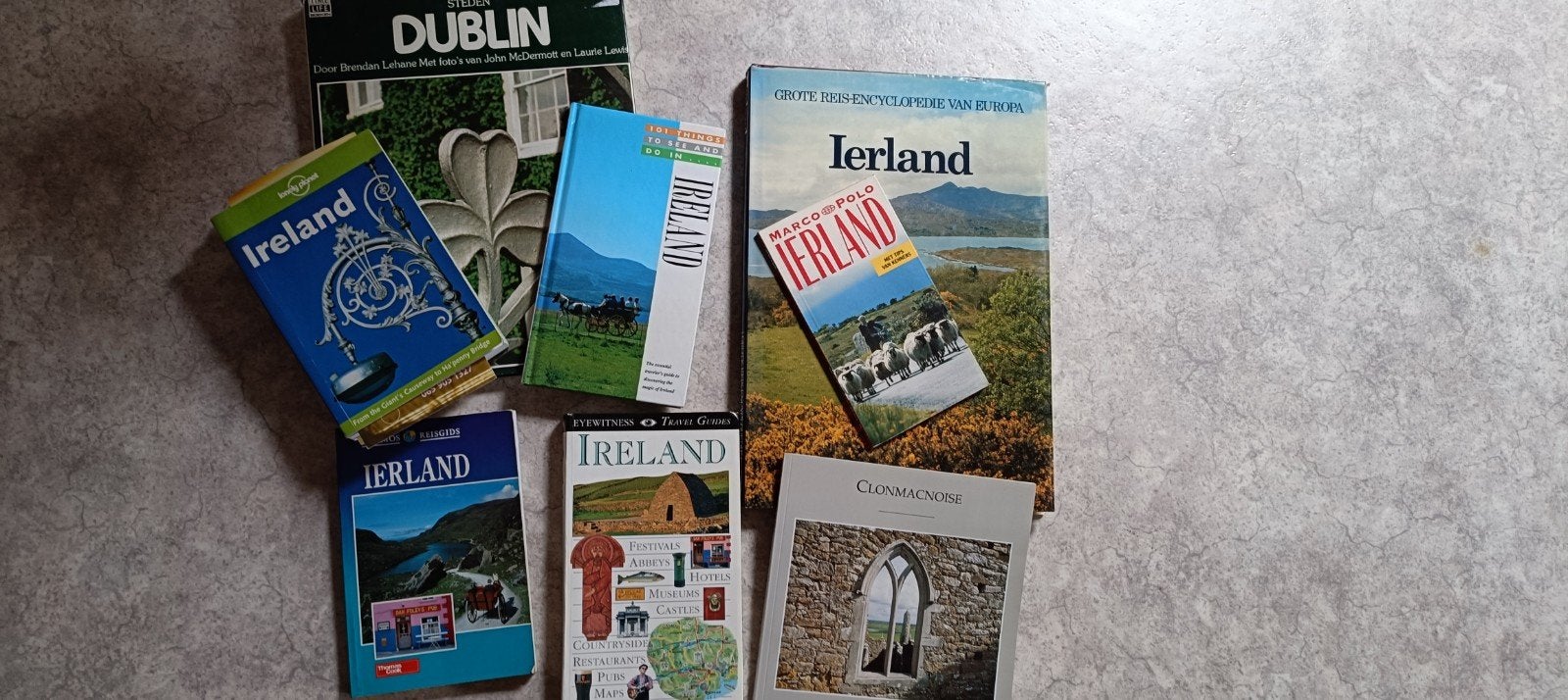 Boeken over Ierland, Ophalen, Europa, Reisgids of -boek, Overige merken