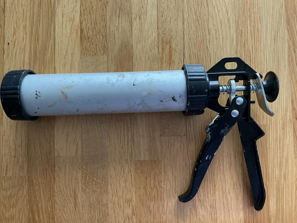 Kitpistool voor worsten en kit, Ophalen, Gebruikt