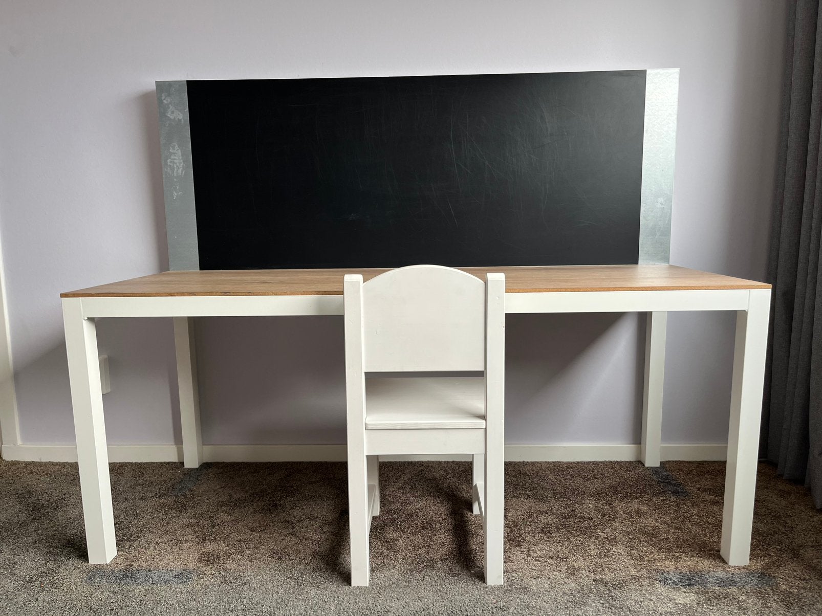 Leuk kinderbureau met krijt en magneetbord. Met stoel., Ophalen, Gebruikt, Tafel(s)