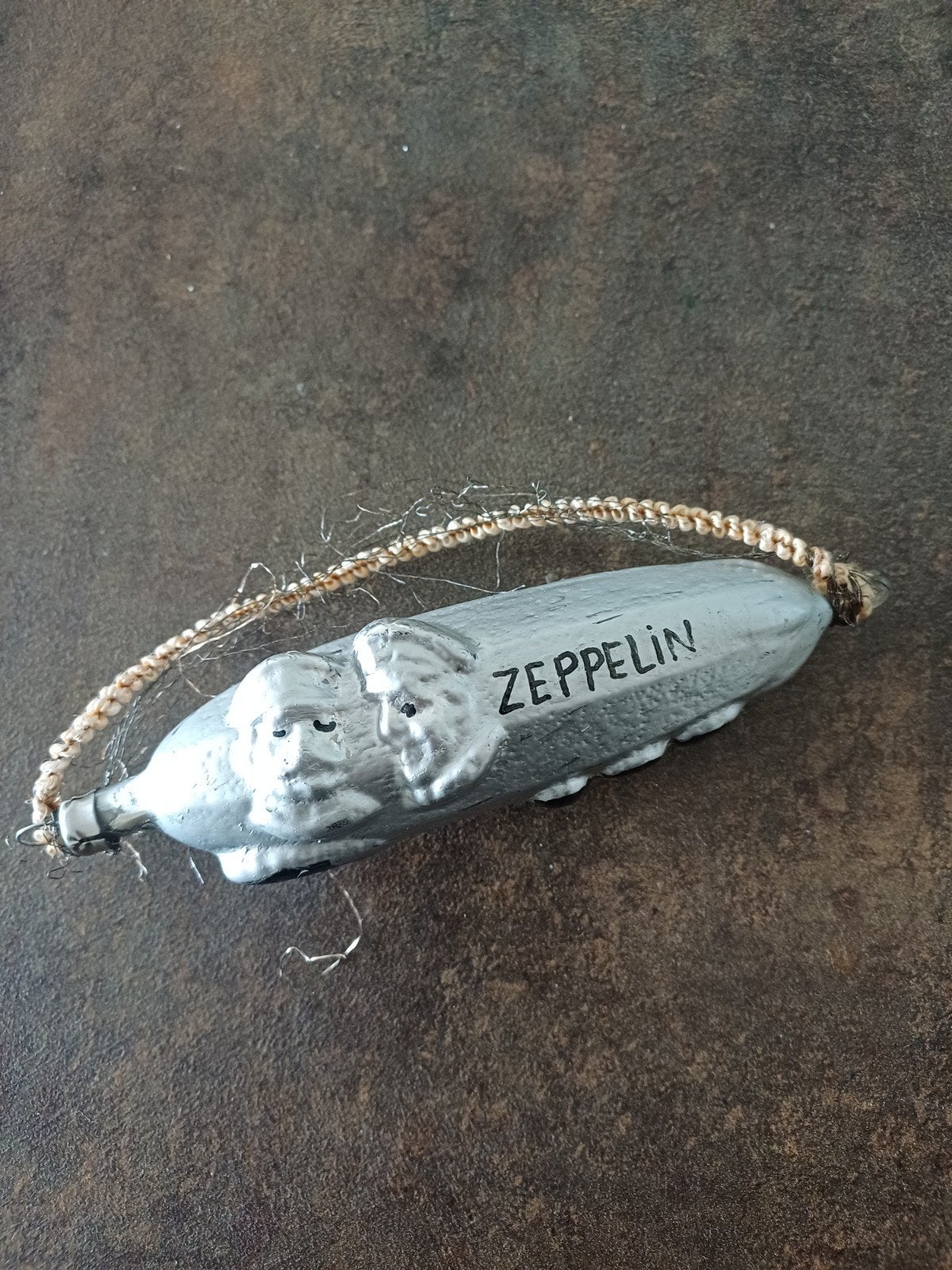 Vintage kerstbal van glas zeppelin, Diversen, Kerst, Ophalen of Verzenden