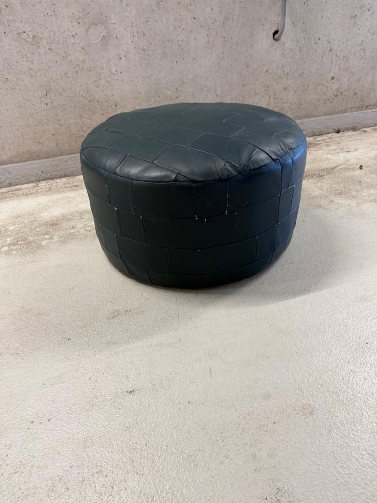Vintage Lederen Patchwork Pouf - 60 cm, Ophalen, Gebruikt, Rond, Leer
