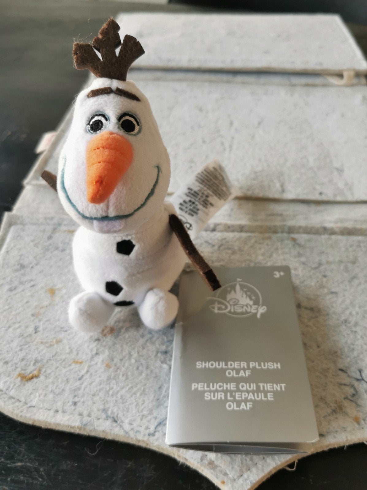 Disneyland Paris Schouderzitter, Olaf Frozen NIEUW, Verzamelen, Ophalen of Verzenden, Overige figuren, Nieuw, Knuffel