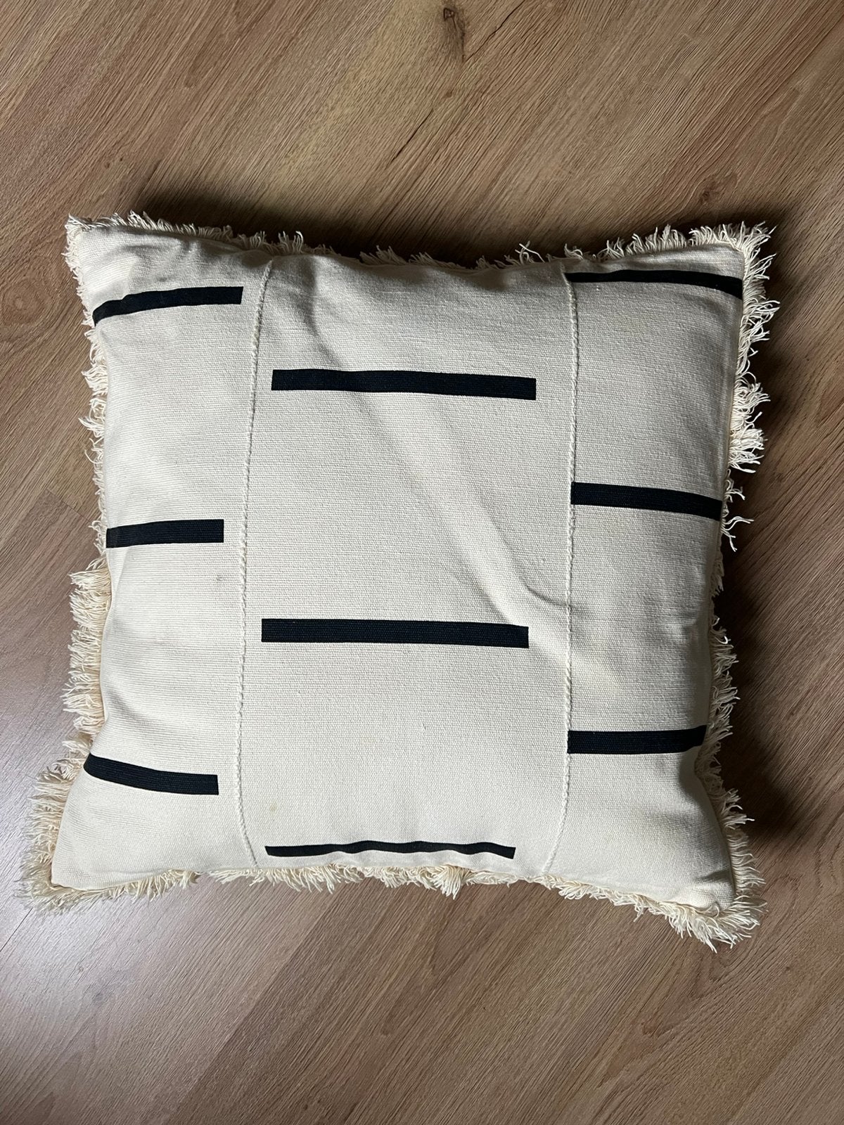 Kussen h&m home, Ophalen of Verzenden, Zo goed als nieuw, Vierkant