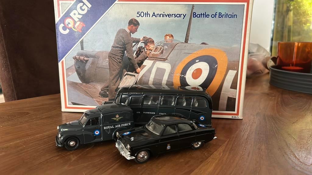 Corgi 50th Anniversary ‘Battle of Britain’, Ophalen of Verzenden, Zo goed als nieuw, Auto, Corgi