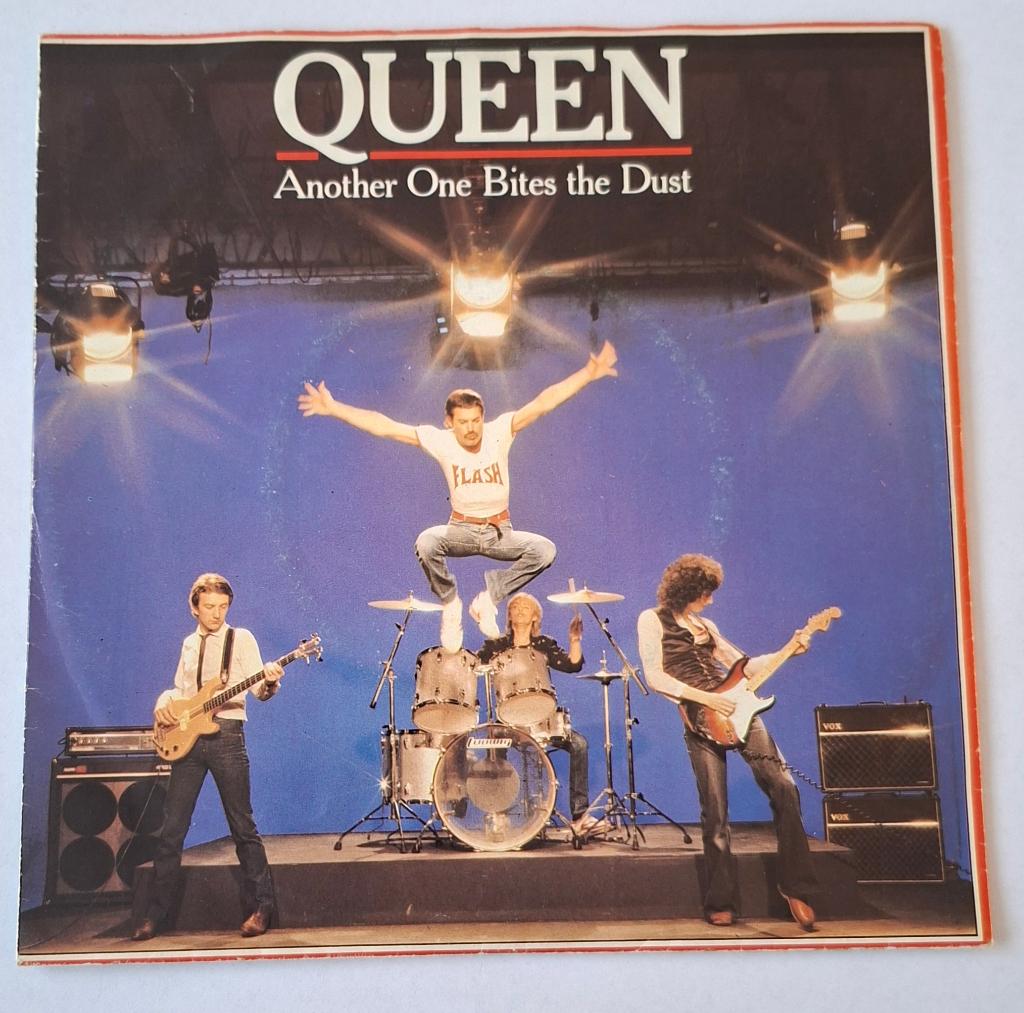 Queen - Another one bites the dust, Cd's en Dvd's, Vinyl Singles, Ophalen of Verzenden, Gebruikt, Pop