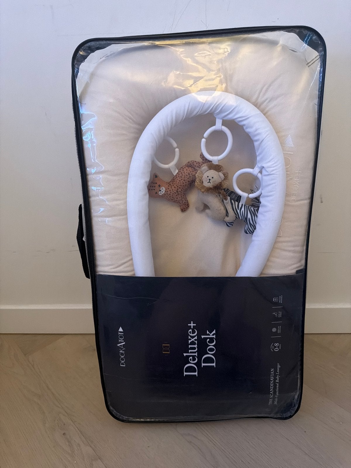 DockATot Deluxe+ Dock met speelboog - Professioneel gereinig, Ophalen, Zo goed als nieuw