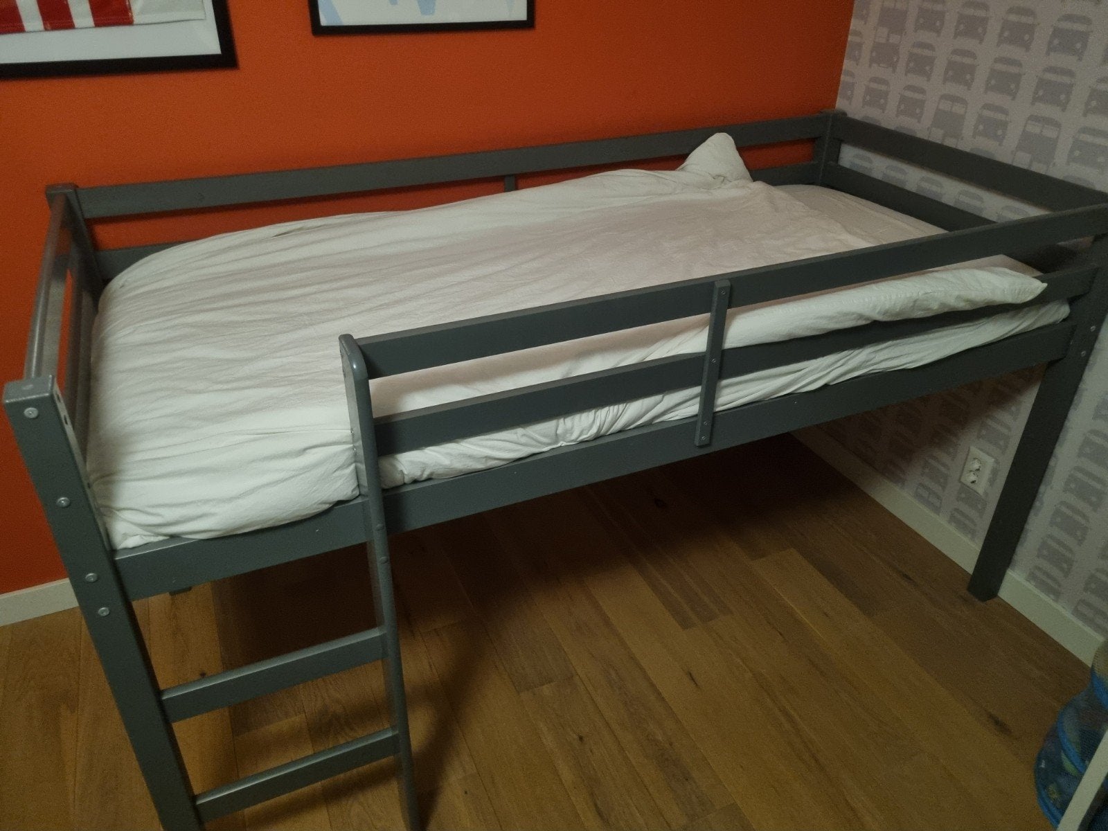 Halfhoogslaper grijs met lattenbodem, Ophalen, Gebruikt, 90 cm, Eenpersoons