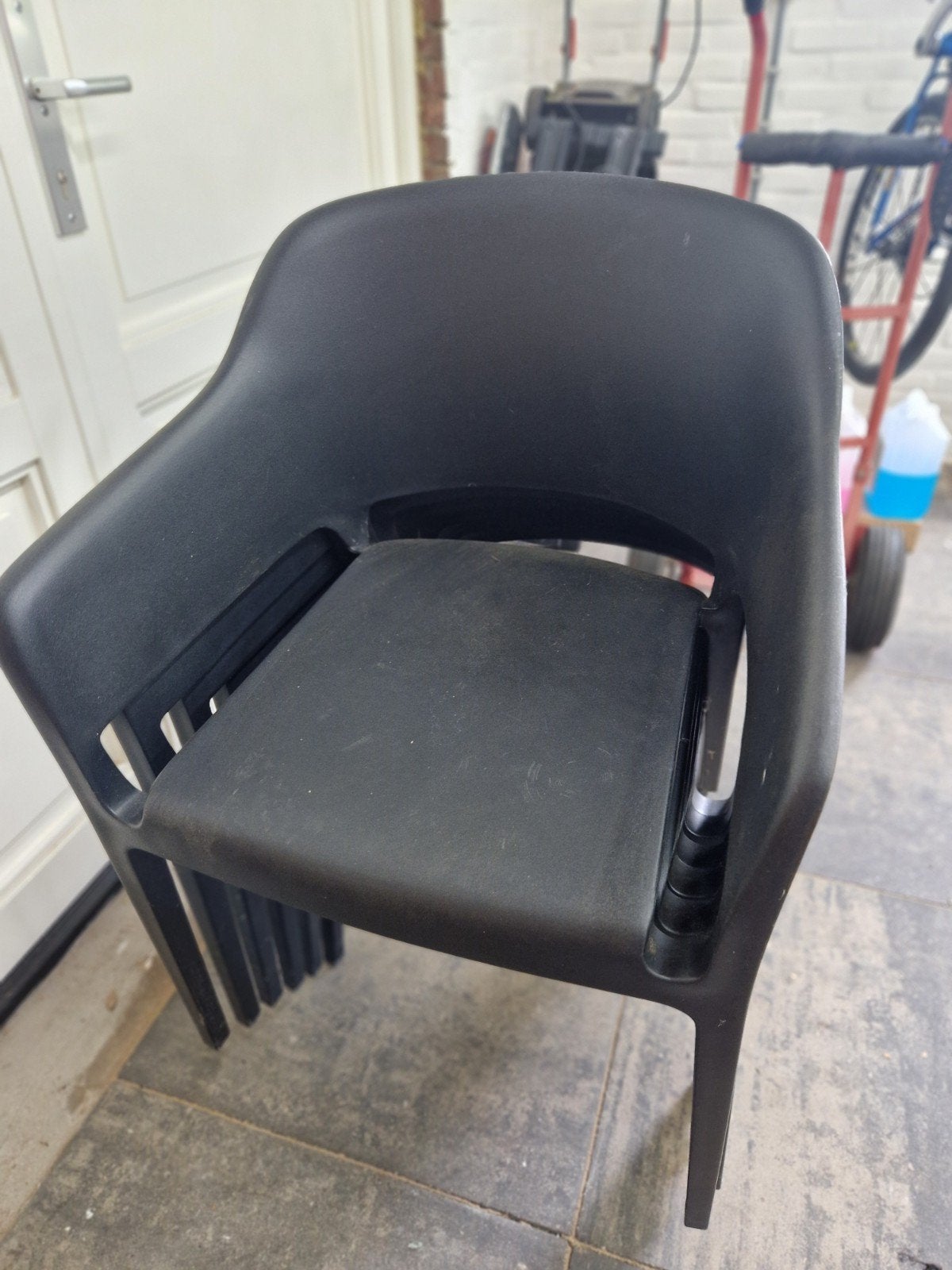 Set van 6 zwarte kunststof tuinstoelen, Huis en Inrichting, Stoelen, Gebruikt, Vijf, Zes of meer stoelen, Kunststof, Zwart, Ophalen