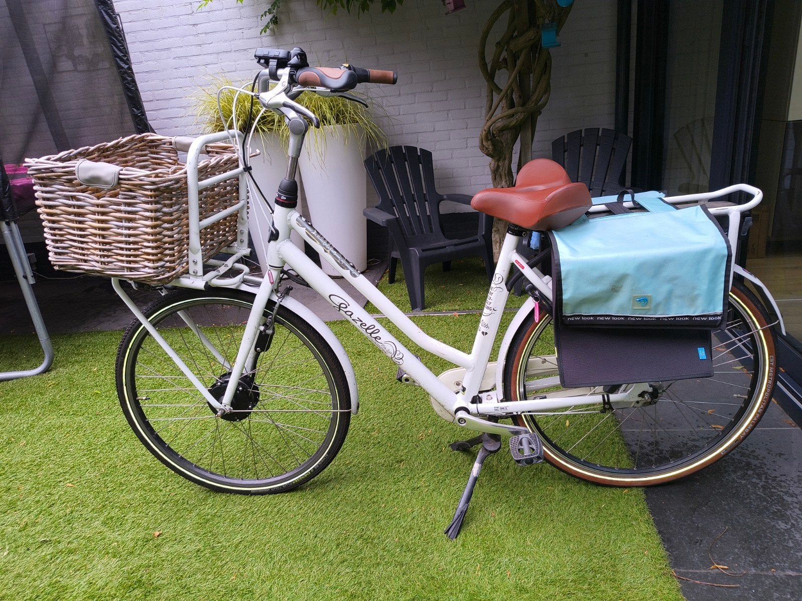 Gazelle Mama E-bike met mand en fietstassen, Ophalen, Gebruikt, 50 km per accu of meer, Gazelle