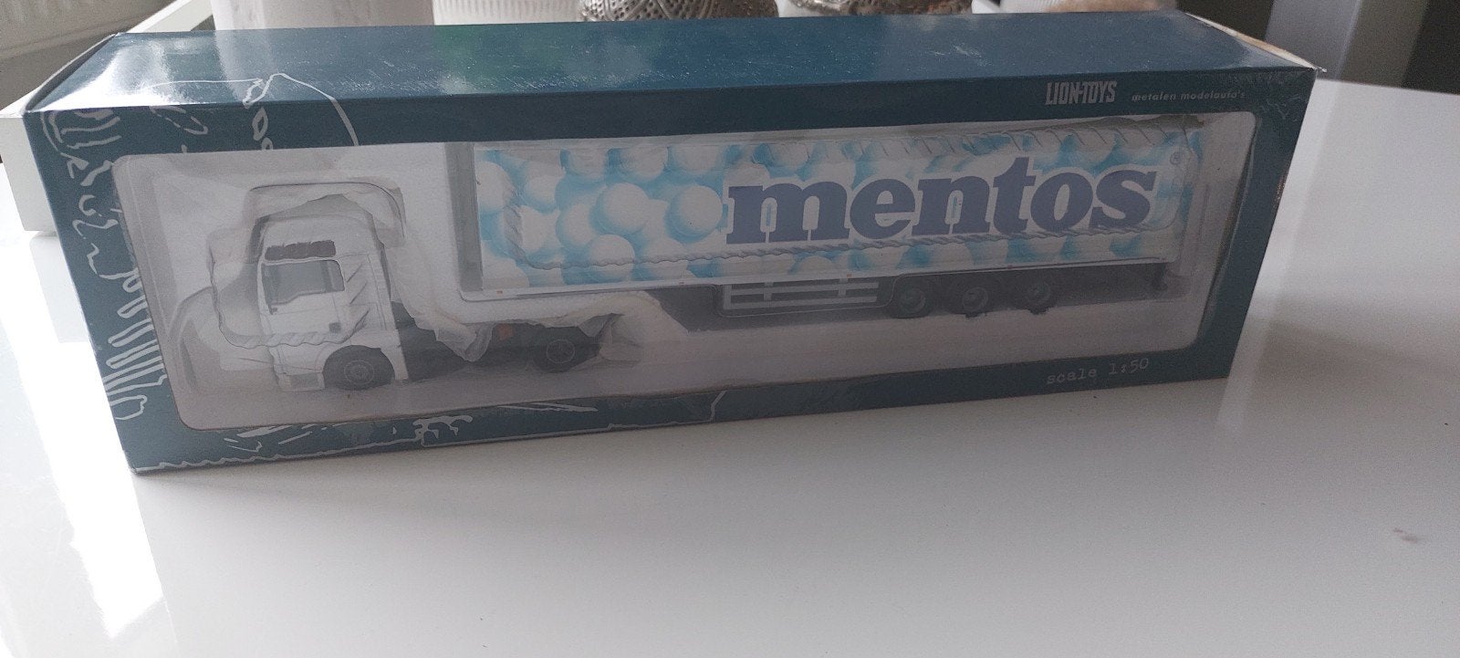 Mentos Lion Toys vrachtwagen 1:50, Ophalen of Verzenden, Nieuw, Bus of Vrachtwagen, Lion Toys