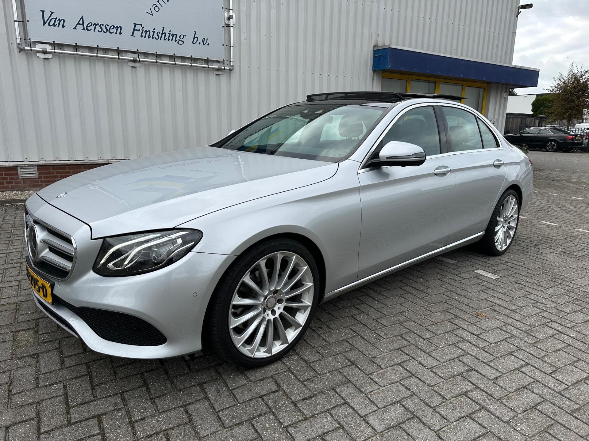 Mercedes-Benz E-klasse 220 d Lease Edition, Dealer onderhouden, Achterwielaandrijving, Gebruikt, 4 cilinders