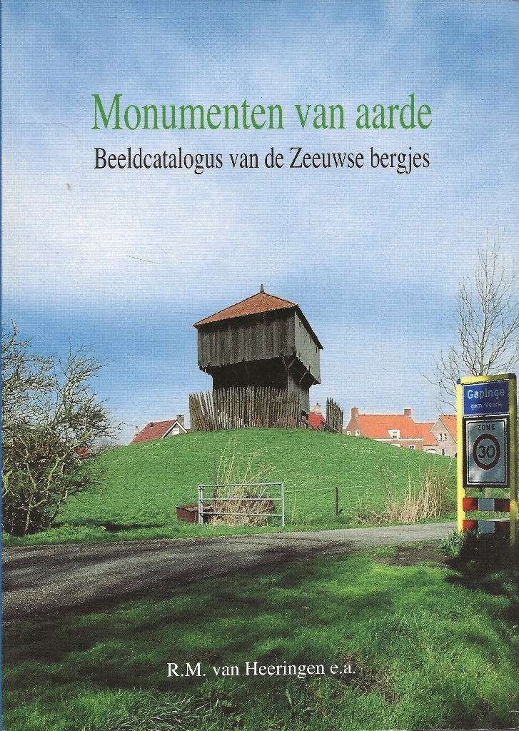 Momenten van aarde - Beeldcatalogus vd Zeeuwse bergjes, R.M. van Heeringen e.a., Ophalen of Verzenden, Zo goed als nieuw, Natuur algemeen