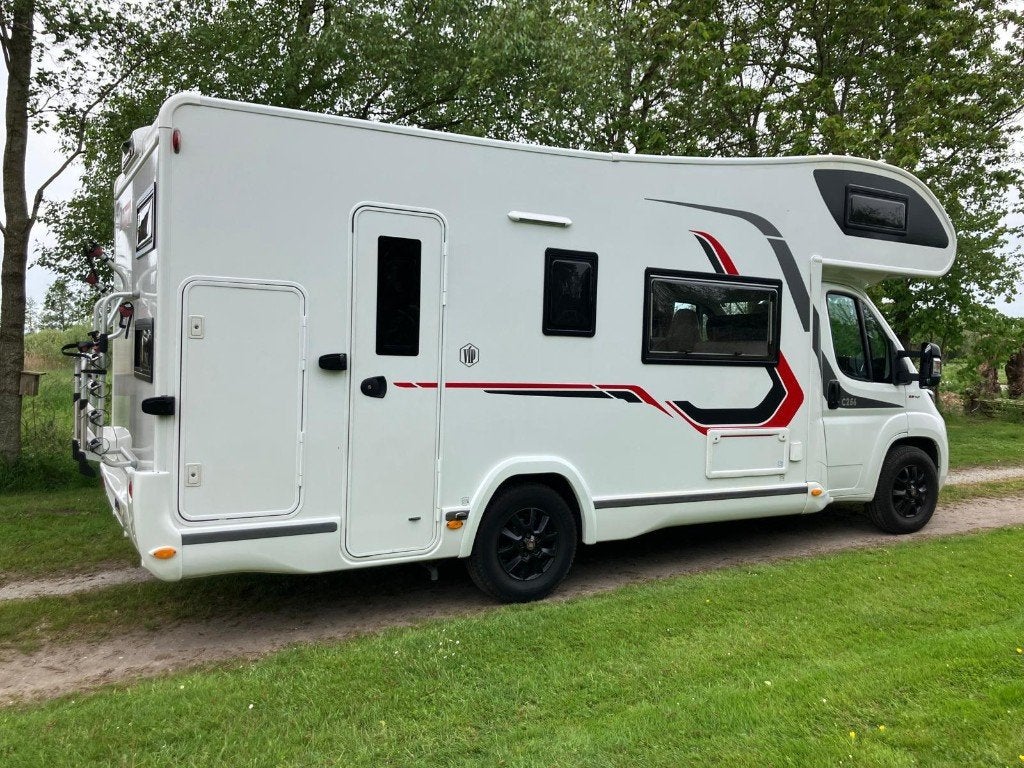 Challenger C256 2.3D 104KW 2020 Wit  SUPER PRIJS!, Caravans en Kamperen, Alkoof, 6 tot 7 meter, Challenger, Particulier
