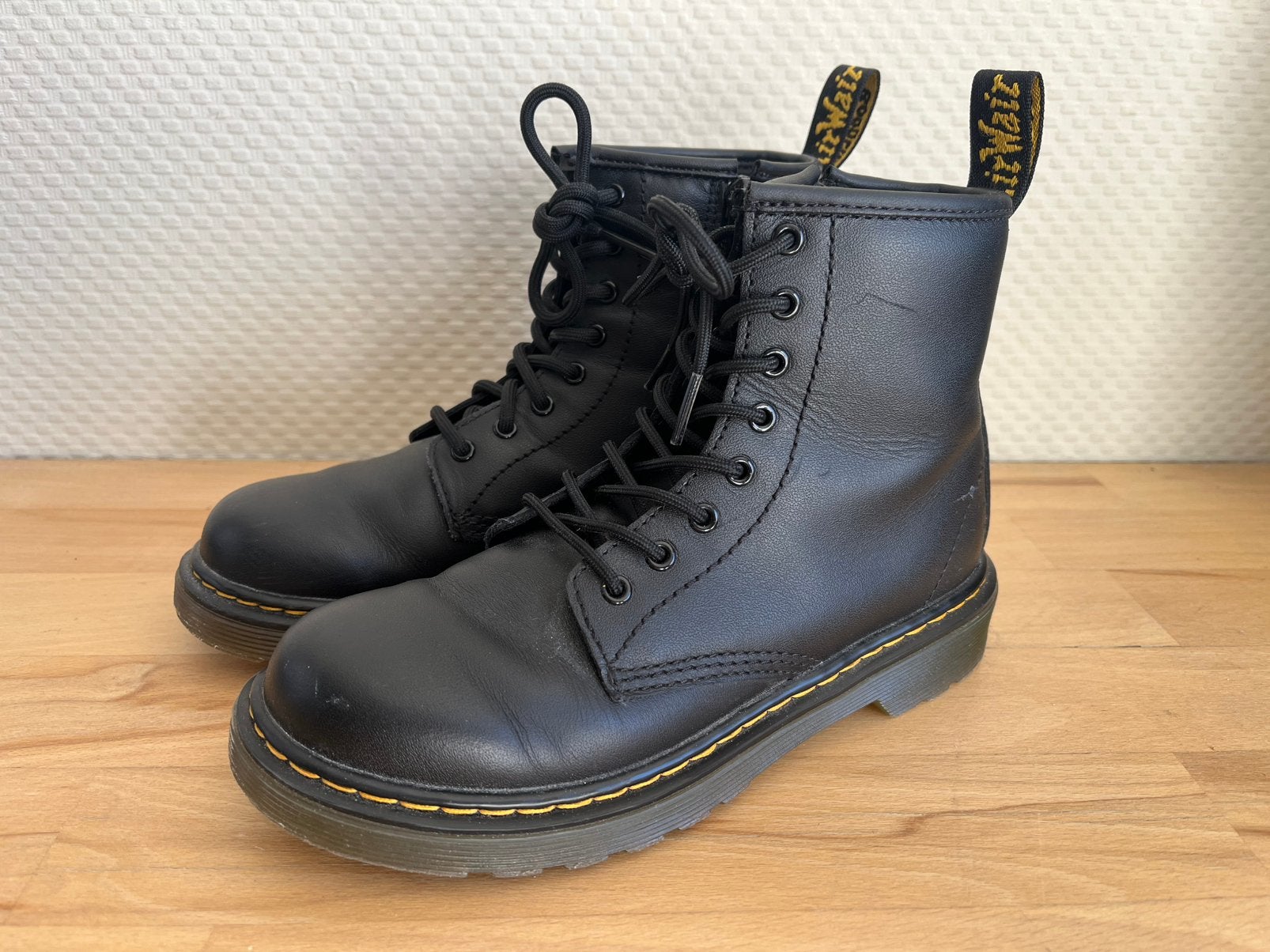 Dr Martens boots maat 33, Jongen of Meisje, Ophalen of Verzenden, Laarzen, Zo goed als nieuw