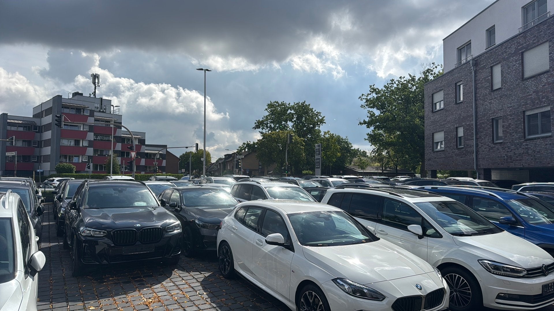 Duitse autohandel zoekt Nederlandse autohandelaren / inkoper, Auto's, Bedrijf, Te koop