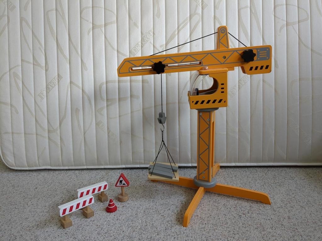 Houten hijskraan van Hape met accessoires, Kinderen en Baby's, Speelgoed | Houten speelgoed, Ophalen of Verzenden, Zo goed als nieuw