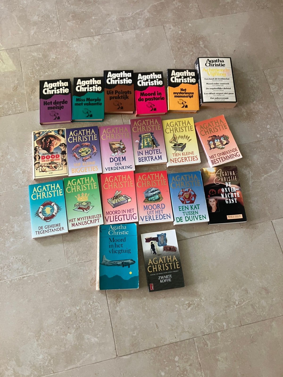 20 agatha christie boeken, Ophalen of Verzenden, Zo goed als nieuw