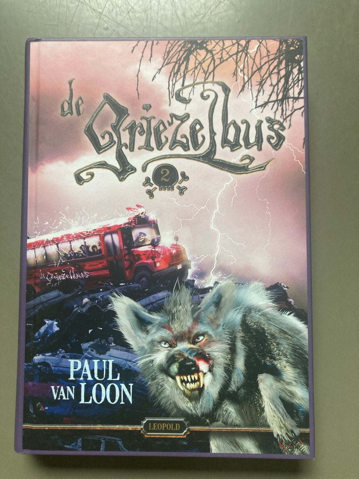 De Griezelbus 2 - Paul van Loon (Hardcover), Boeken, Ophalen of Verzenden, Zo goed als nieuw, Sprookjes
