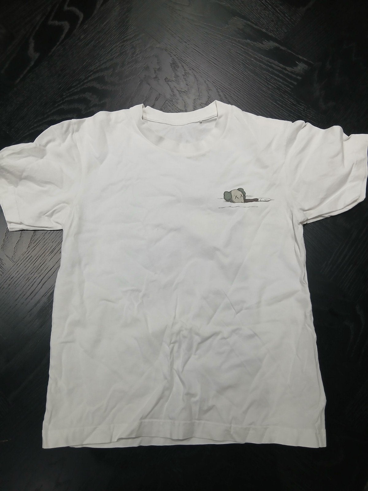 KAWS T-shirt wit - Maat XS, Wit, Ophalen of Verzenden, Uniqlo KAWS, Gedragen