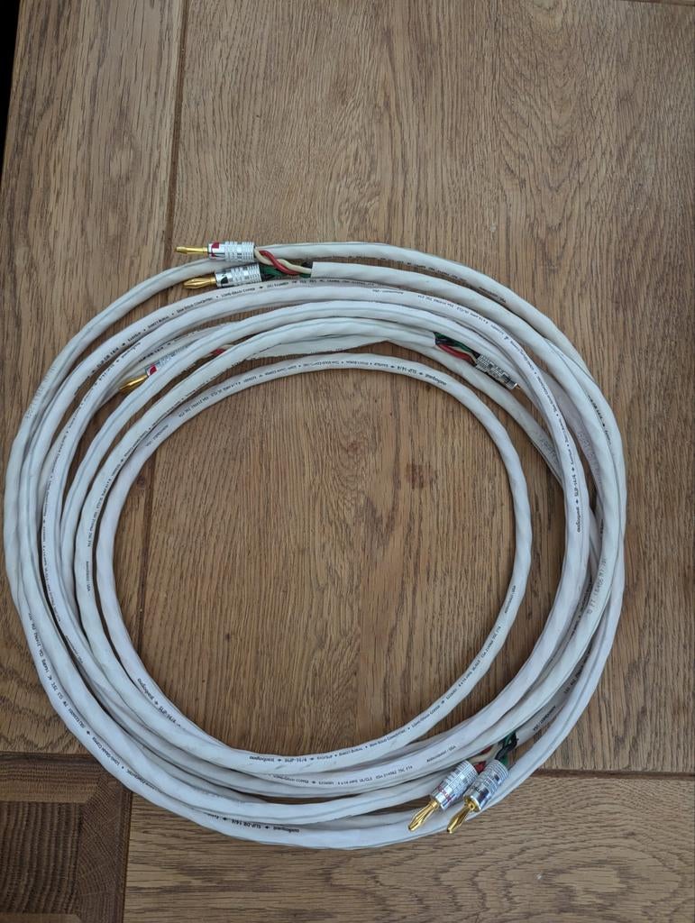 Audioquest Slip 14/4 met Nakamichi banaanstekkers, Ophalen, Zo goed als nieuw, 2 tot 5 meter, Luidsprekerkabel