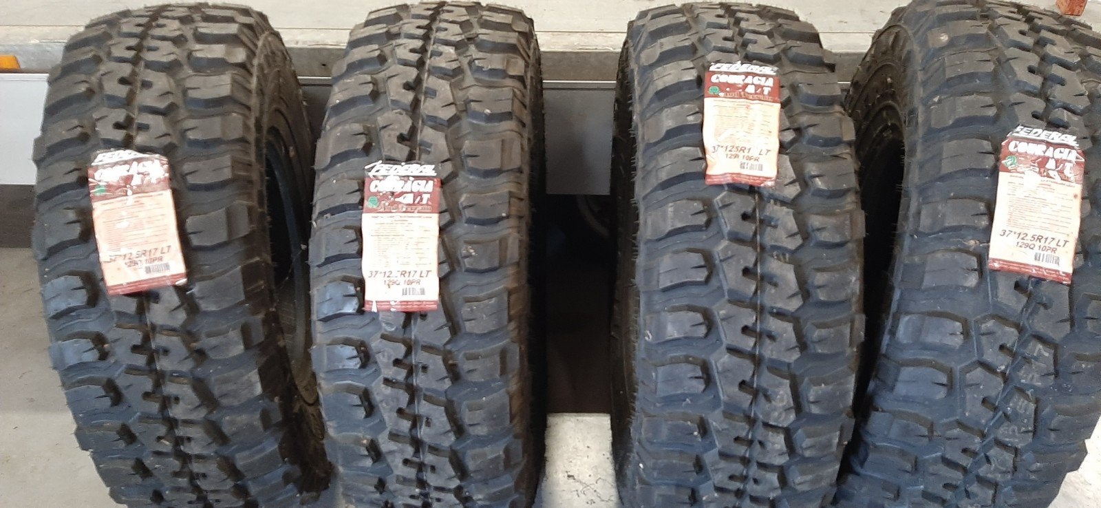 Federal Couragia M/T 37x12.5R17 LT Humvee HUMMER H1, Ophalen, Nieuw, All Season, Band(en)
