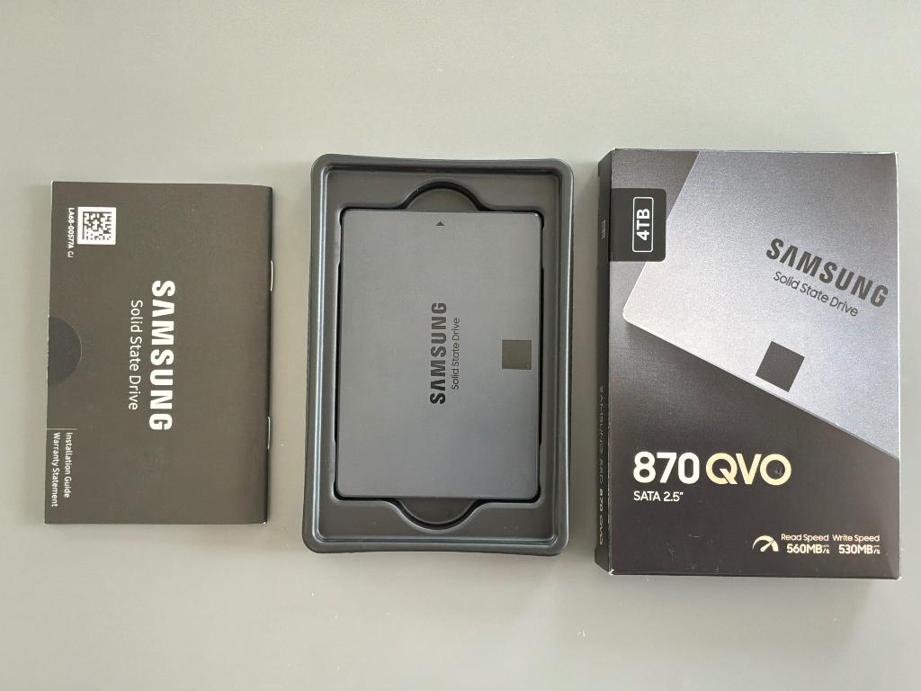 Samsung QVO 870 4TB, Intern, Ophalen of Verzenden, Zo goed als nieuw, Samsung