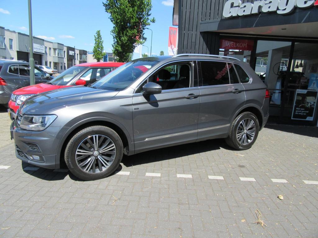 Volkswagen TIGUAN 1.4 TSI 4Motion Highline, Auto's, Volkswagen, Automaat, 12 maanden, Gebruikt, 4 cilinders