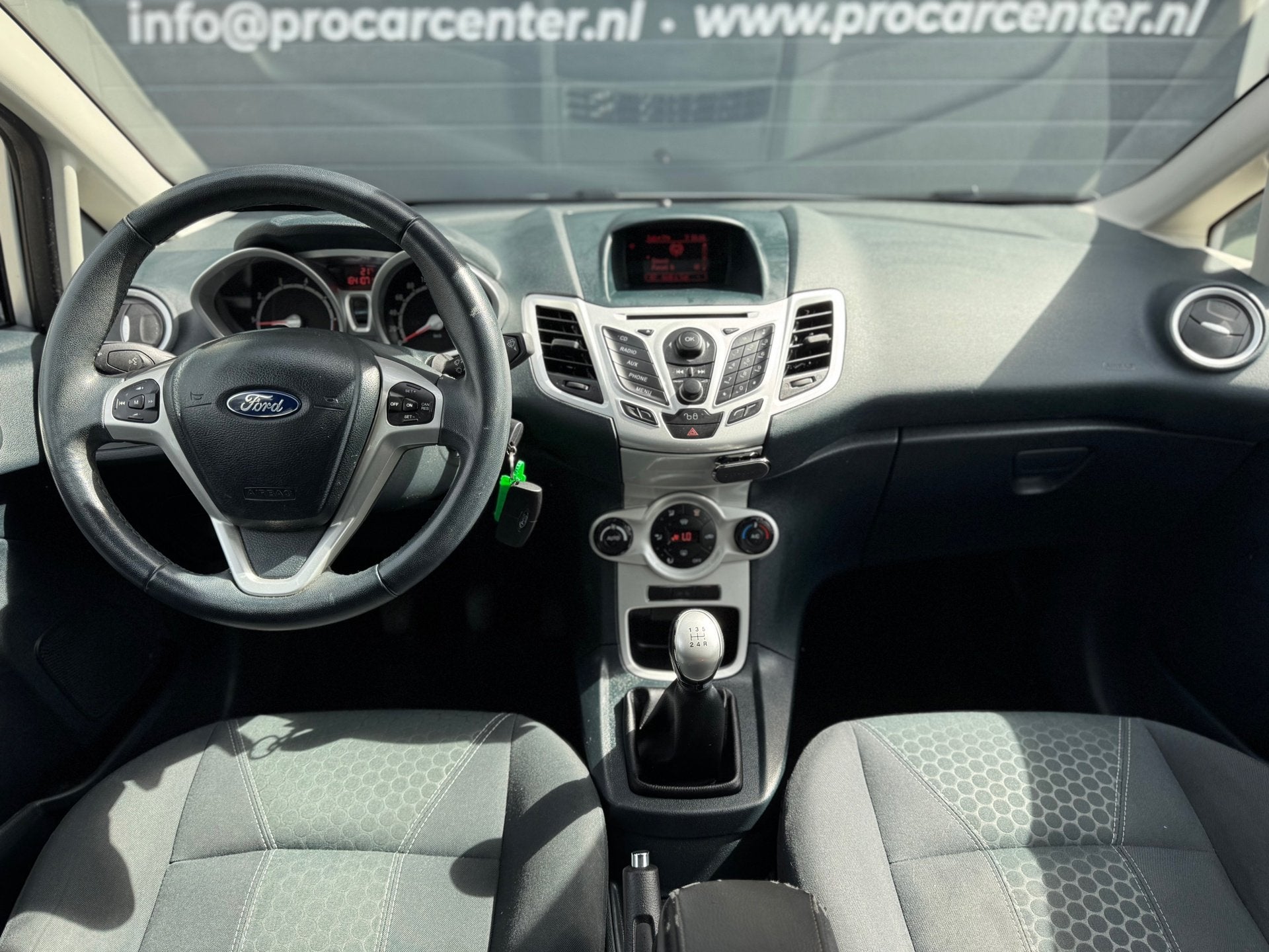Ford Fiesta 1.25 Titanium CLIMATE|CRUISE|PDC|EL.RAMEN|LMV|NA, Voorwielaandrijving, Euro 5, Stof, 1242 cc