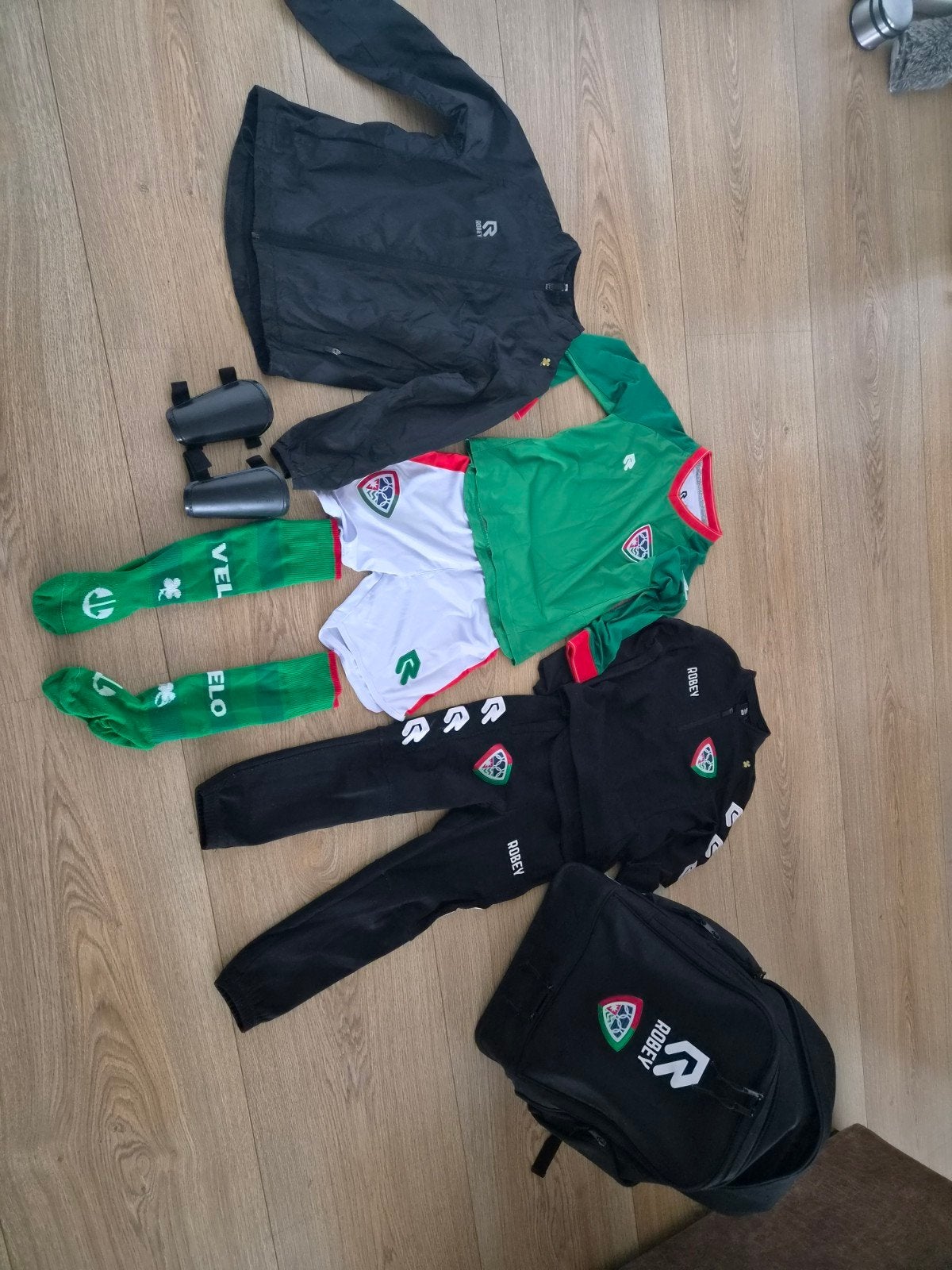velo voetbalset, Ophalen of Verzenden, Zo goed als nieuw, Maat 128