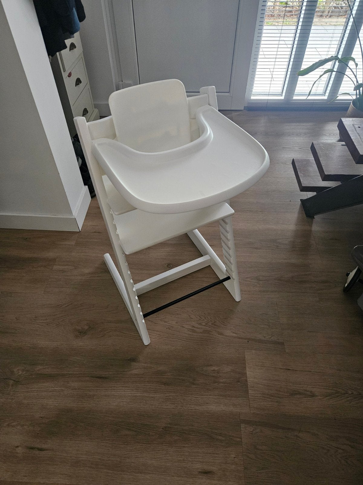 Stokke Tripp Trapp kinderstoel met babyset en eetblad, Kinderen en Baby's, Kinderstoelen, Ophalen, Gebruikt, Meegroeistoel, Afneembaar eetblad