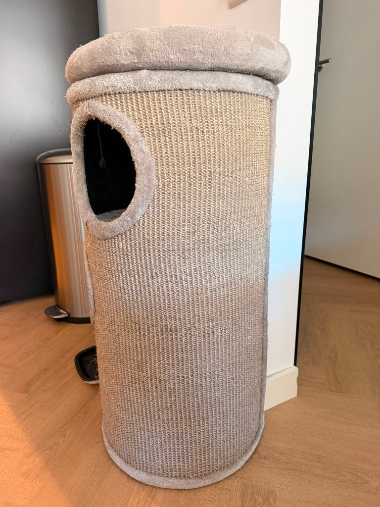 Grijze krabton voor katten, Ophalen, Gebruikt, Krabton