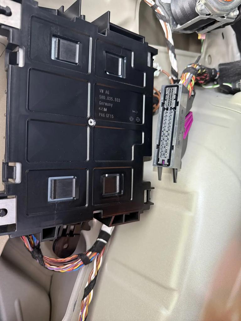 Harman Kardon 12-kanaals versterker VW 5H0 035 456 G, Ophalen of Verzenden, Zo goed als nieuw