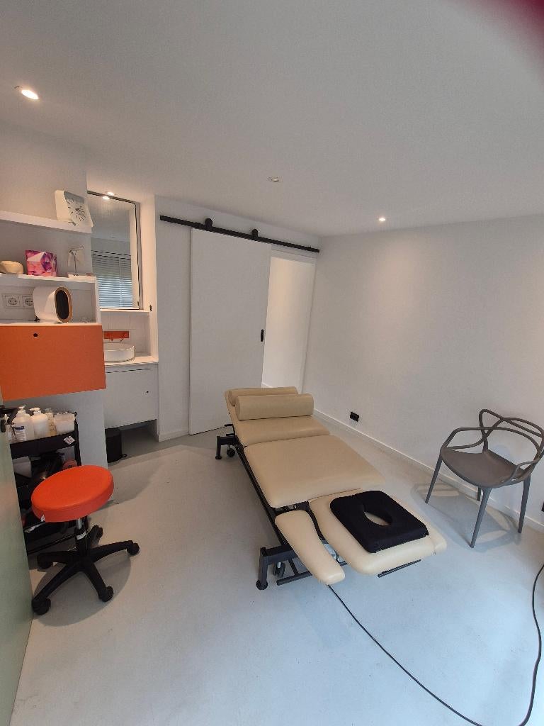 Praktijkruimte te huur, Zakelijke goederen, Bedrijfs Onroerend goed, 9 m², Huur, Praktijkruimte