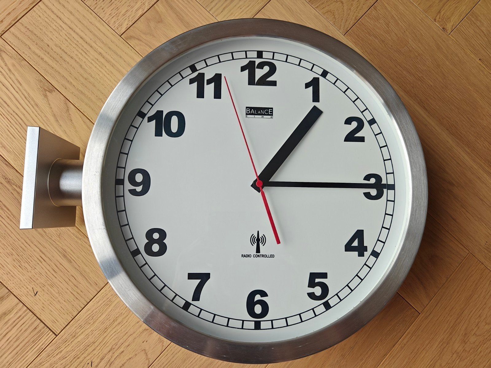 Stationsklok - 38cm diameter, Ophalen, Radiogestuurd, Analoog, Zilver