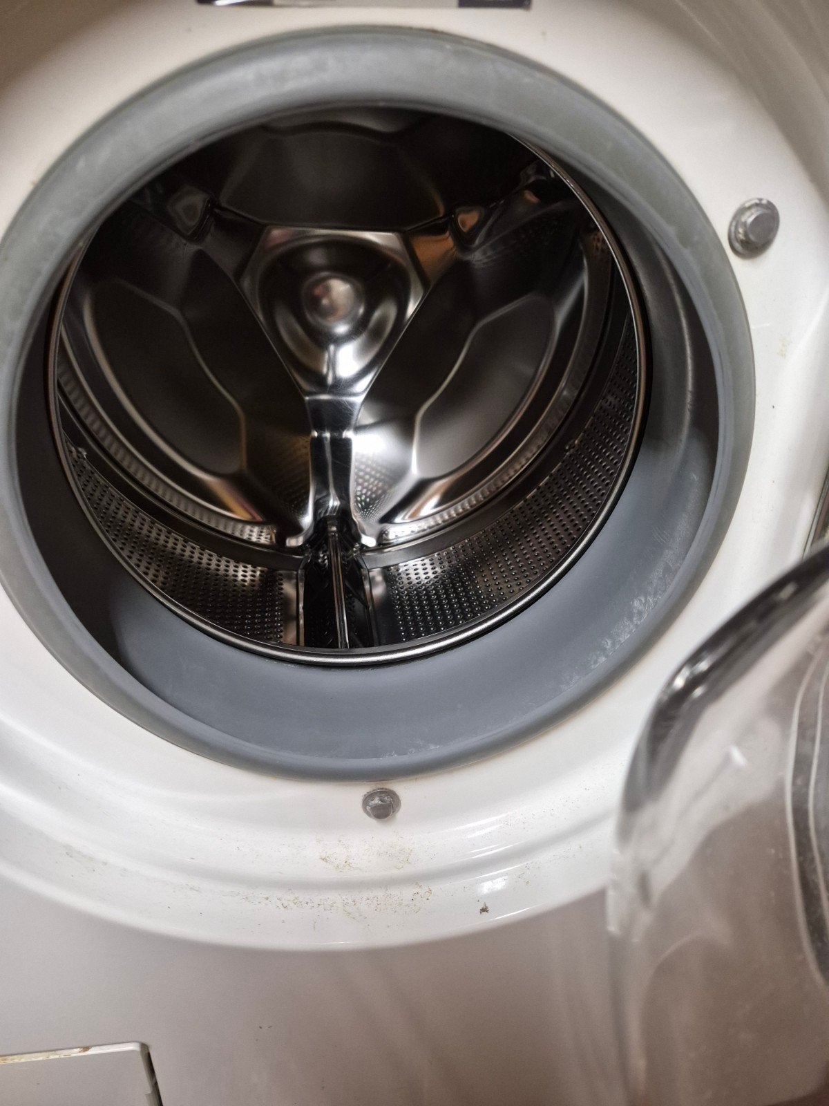 Miele Novotronic W986 Wasmachine - 5kg, 2700W, Ophalen, 4 tot 6 kg, Voorlader, 85 tot 90 cm