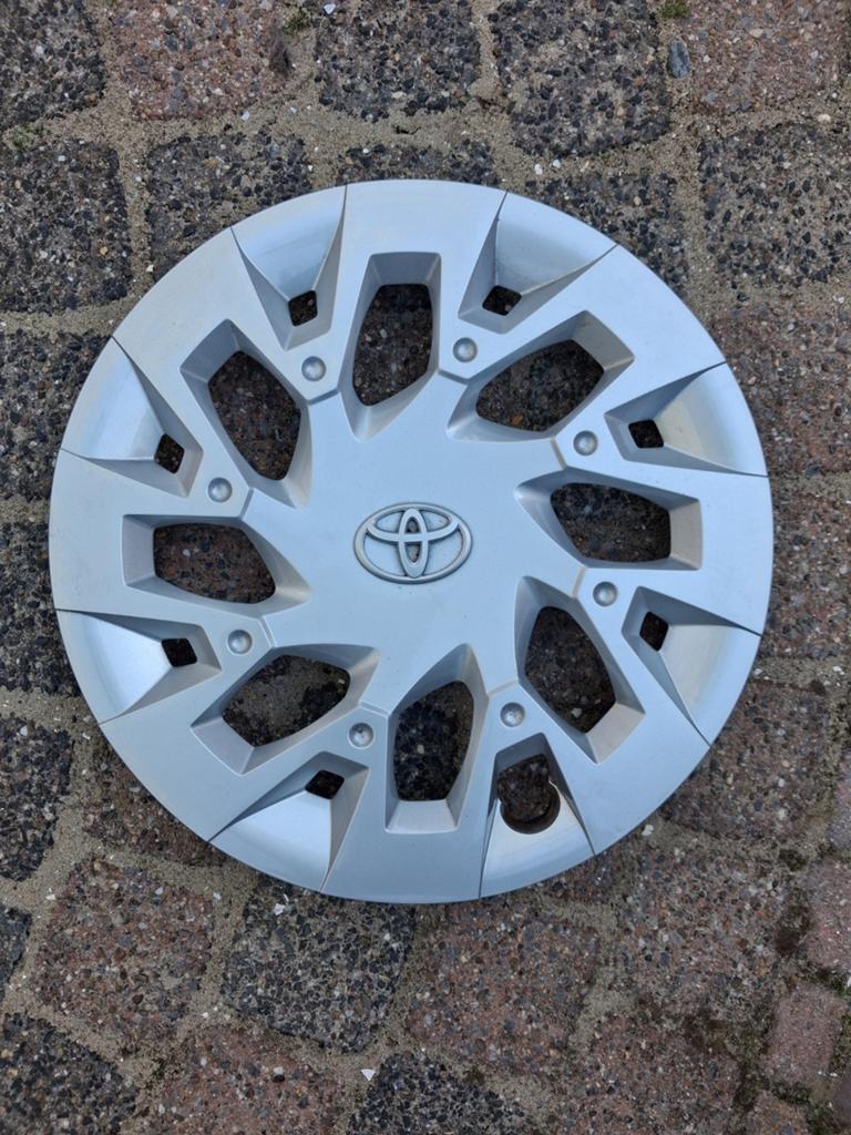 15 inch orginele  TOYOTA  WIELDOP / WIELDOPPEN / SET  15", Auto diversen, Wieldoppen, Ophalen of Verzenden, Gebruikt
