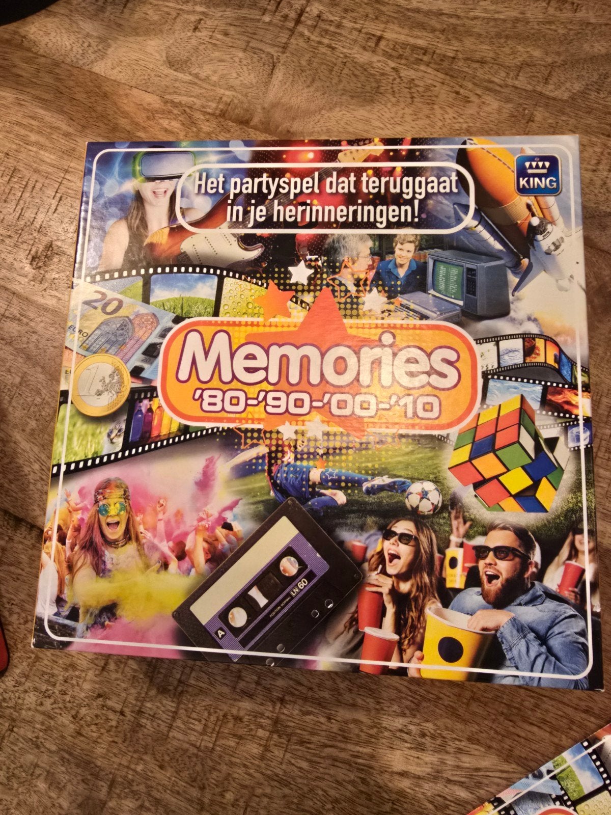 Memories '80-'90-'00-'10 - Het partyspel, Ophalen of Verzenden, Zo goed als nieuw, King