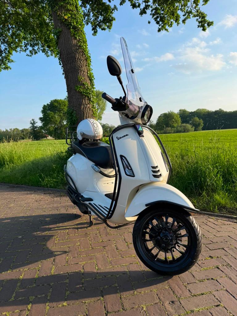 Vespa Sprint in zeer goede staat, Fietsen en Brommers, Scooters | Vespa, Ophalen, Vespa S, Zo goed als nieuw, Benzine