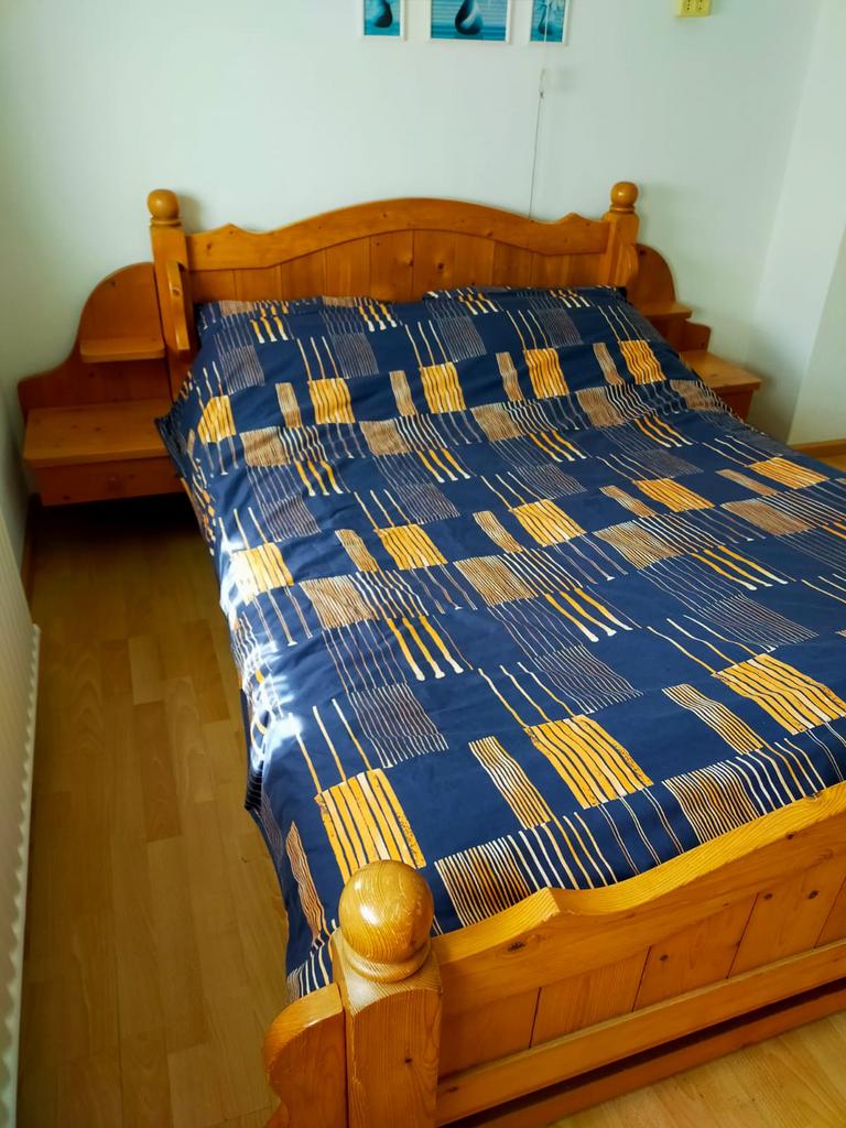 Houten tweepersoonsbed met Auping verstelbare bodem 140x200, Ophalen
