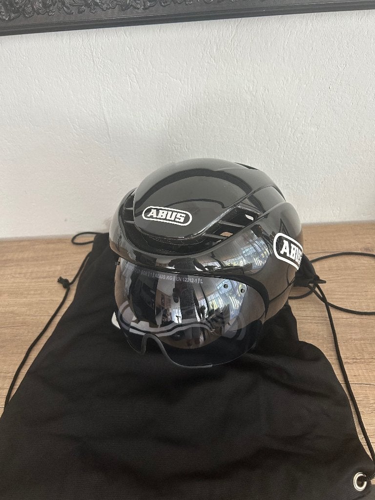 Tijdrit helm, Ophalen, Zo goed als nieuw, Heer of Dame