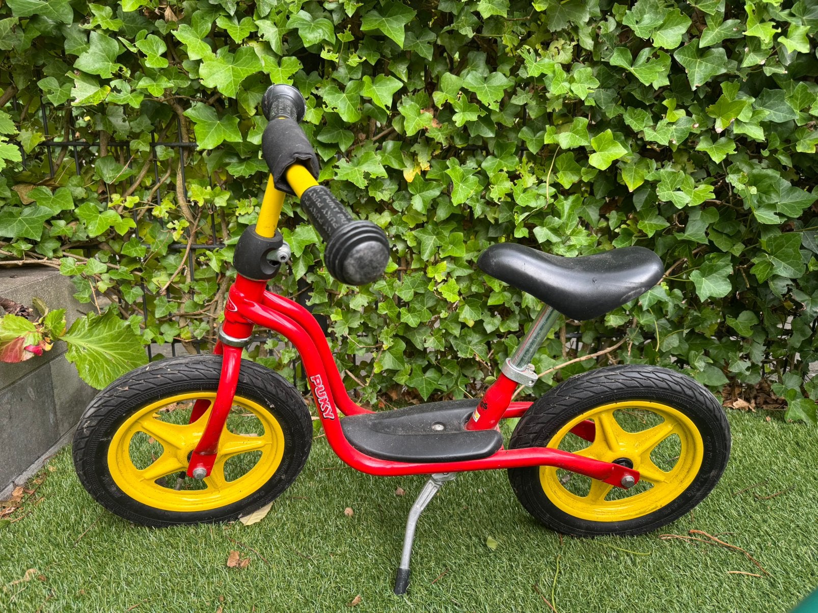 Puky loopfiets rood en geel, Ophalen, Gebruikt, Loopfiets